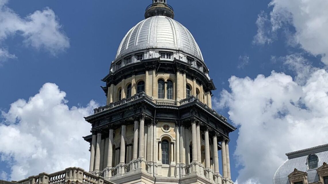 Final day of Illinois Legislature to pack in major issues
