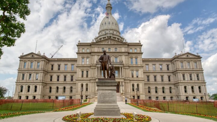 Michigan Senate votes to end $300 weekly federal unemployment benefits