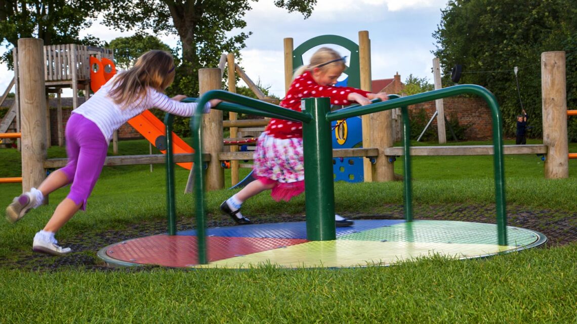 How to use a trip to the playground to help your children strengthen their memory