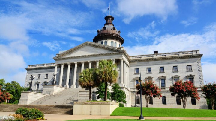 South Carolina House unanimously approves income tax cut for top rate