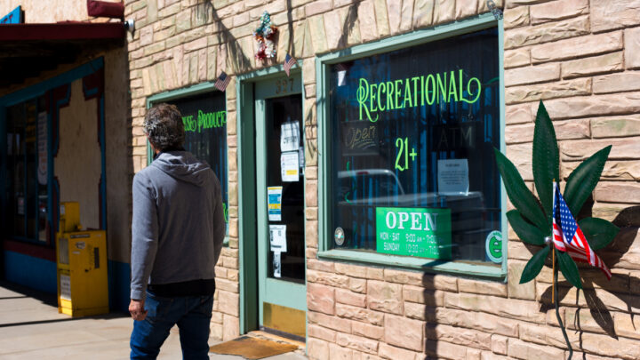 Colorado marijuana sales reached record $2.2B in 2021