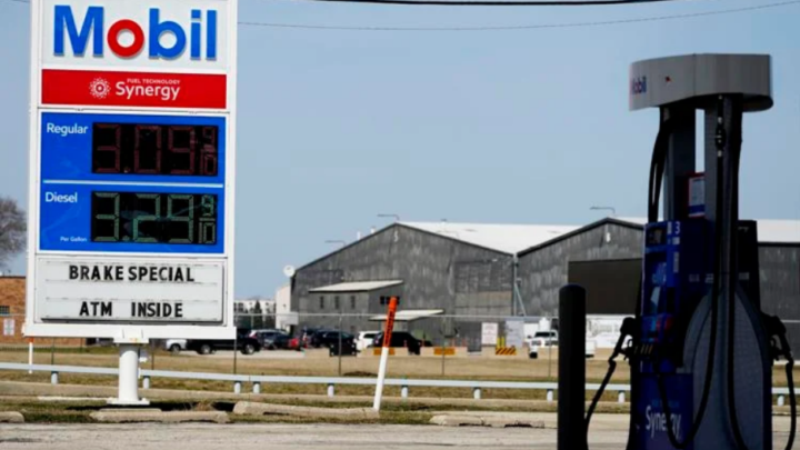 Gas prices continue to stymie small business growth