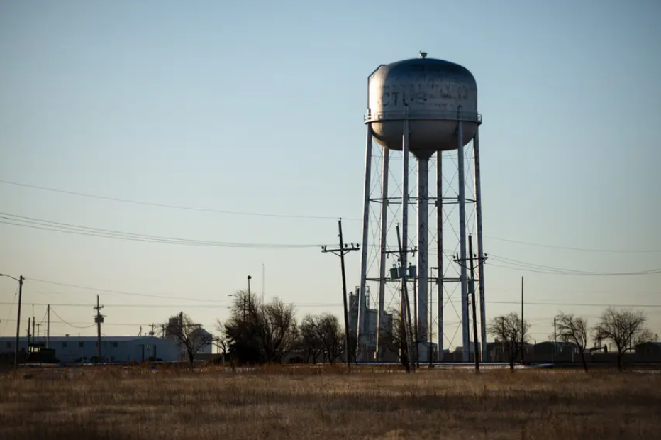 Rural Texas was meant to get 10% of state bonds for water projects. It’s getting less than 1%.